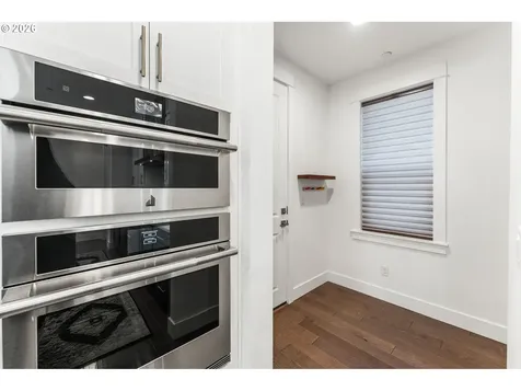 4033 NW 60th Circle Camas WA 98607