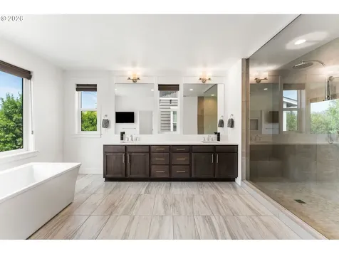 4033 NW 60th Circle Camas WA 98607