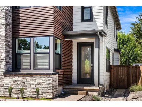 4033 NW 60th Circle Camas WA 98607