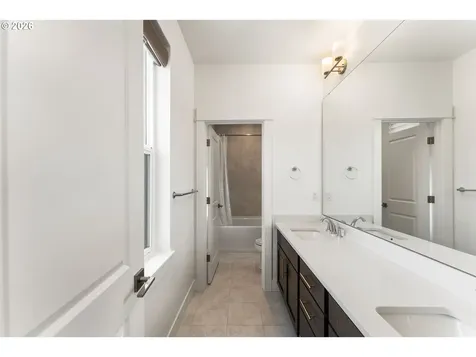 4033 NW 60th Circle Camas WA 98607