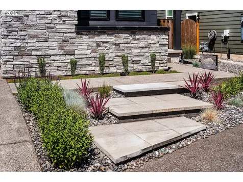 4033 NW 60th Circle Camas WA 98607
