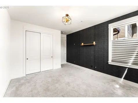 4033 NW 60th Circle Camas WA 98607