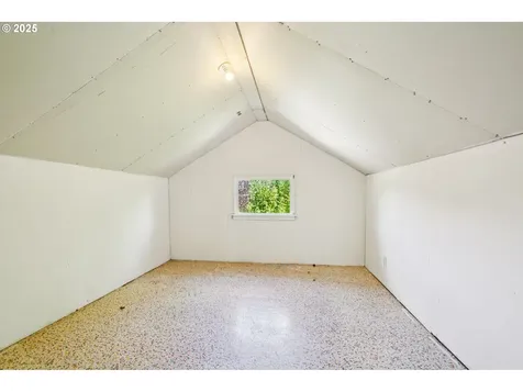 2505 N Emerson Street Portland OR 97217