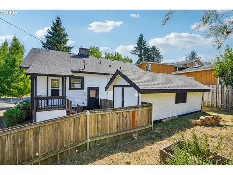 2505 N Emerson Street Portland OR 97217