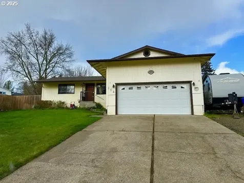 154 Maywood Court Roseburg OR 97471