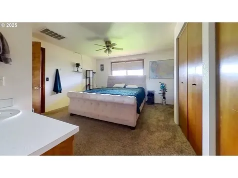 154 Maywood Court Roseburg OR 97471