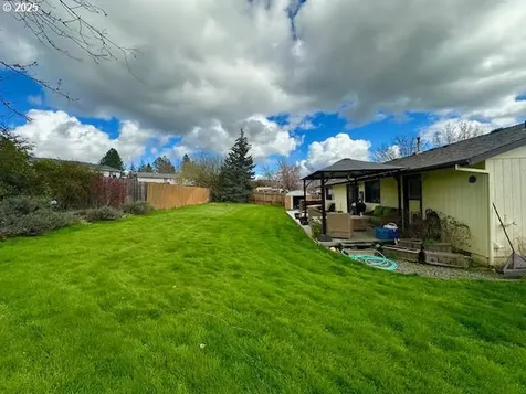 154 Maywood Court Roseburg OR 97471