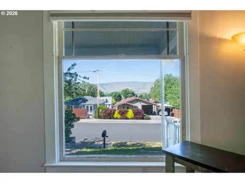904 E 14th Street The Dalles OR 97058