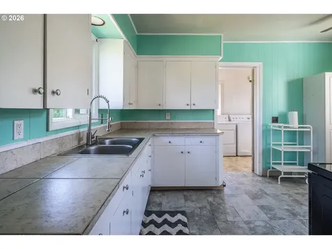 904 E 14th Street The Dalles OR 97058
