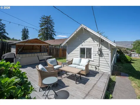 904 E 14th Street The Dalles OR 97058