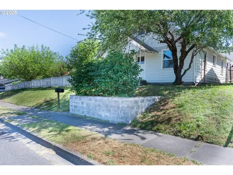 904 E 14th Street The Dalles OR 97058