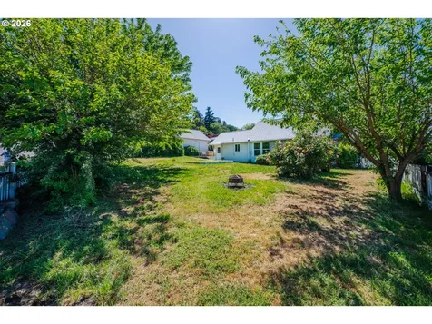 904 E 14th Street The Dalles OR 97058