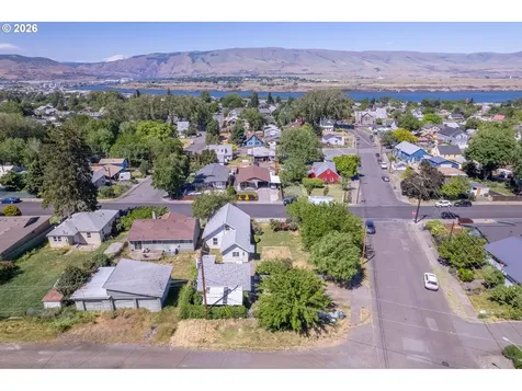 904 E 14th Street The Dalles OR 97058