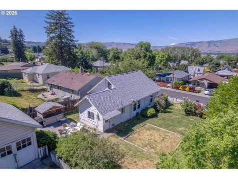 904 E 14th Street The Dalles OR 97058