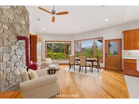 262 Beacon Highland Road Stevenson WA 98648