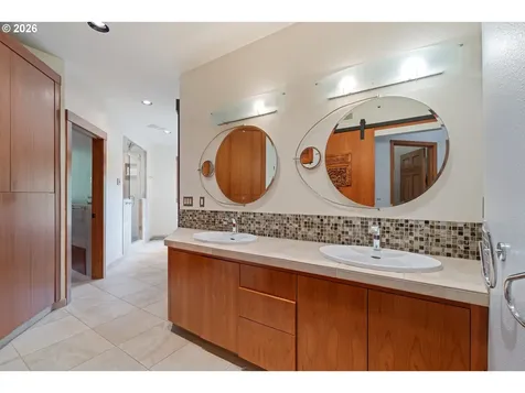 262 Beacon Highland Road Stevenson WA 98648