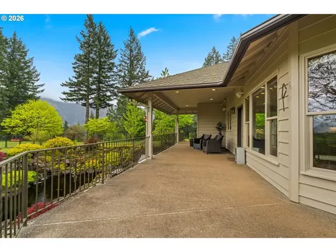 262 Beacon Highland Road Stevenson WA 98648