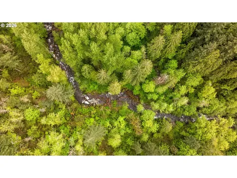 262 Beacon Highland Road Stevenson WA 98648