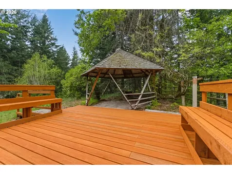 262 Beacon Highland Road Stevenson WA 98648