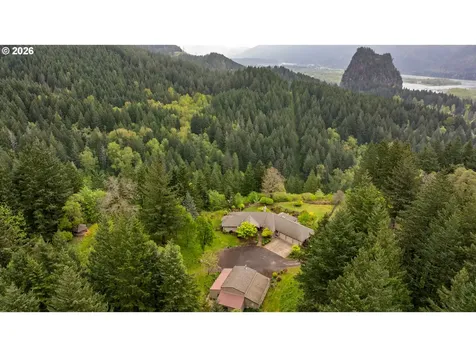 262 Beacon Highland Road Stevenson WA 98648