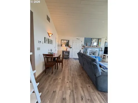 29134 Ellensburg Avenue Gold Beach OR 97444