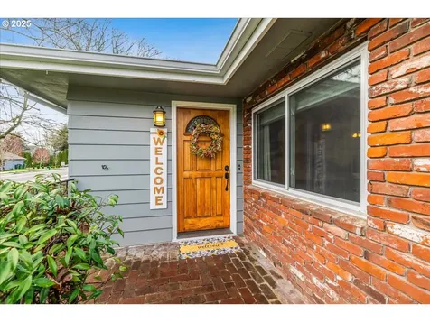 803 N Elliott Road Newberg OR 97132