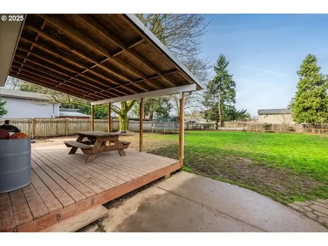 803 N Elliott Road Newberg OR 97132