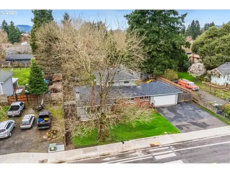 803 N Elliott Road Newberg OR 97132