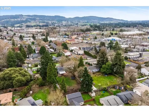 803 N Elliott Road Newberg OR 97132