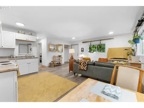 9946 N Lombard Street Portland OR 97203