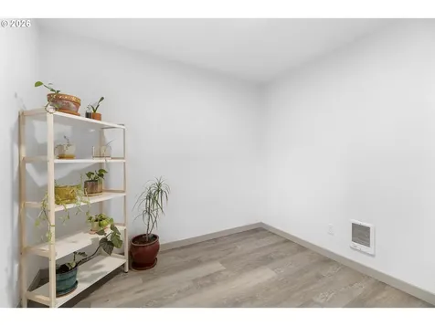 9946 N Lombard Street Portland OR 97203