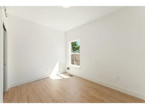 2723 SE 74th Avenue Portland OR 97206