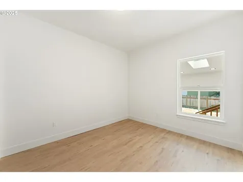 2723 SE 74th Avenue Portland OR 97206