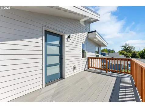 2723 SE 74th Avenue Portland OR 97206