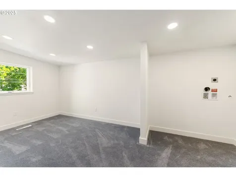 2723 SE 74th Avenue Portland OR 97206