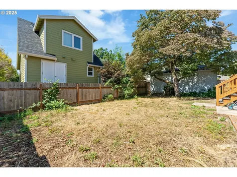 2723 SE 74th Avenue Portland OR 97206