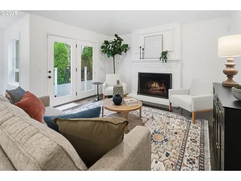 12723 Adrian Court Lake Oswego OR 97034