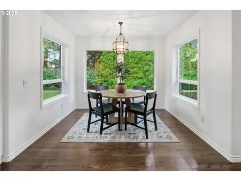 12723 Adrian Court Lake Oswego OR 97034