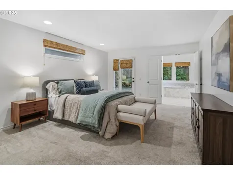 12723 Adrian Court Lake Oswego OR 97034