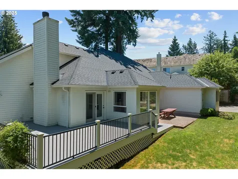 12723 Adrian Court Lake Oswego OR 97034