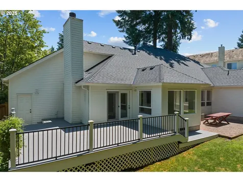 12723 Adrian Court Lake Oswego OR 97034