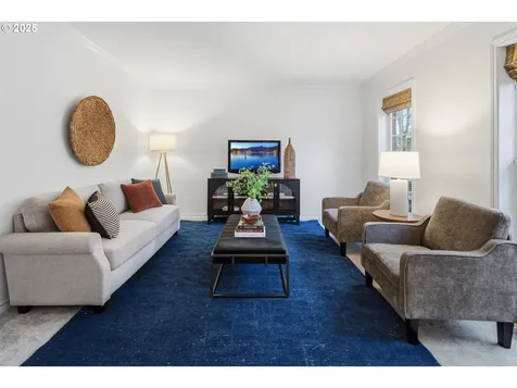 12723 Adrian Court Lake Oswego OR 97034