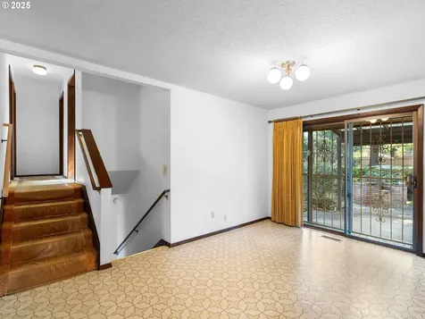 15416 NE Holladay Street Portland OR 97230