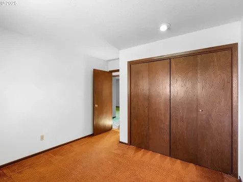 15416 NE Holladay Street Portland OR 97230