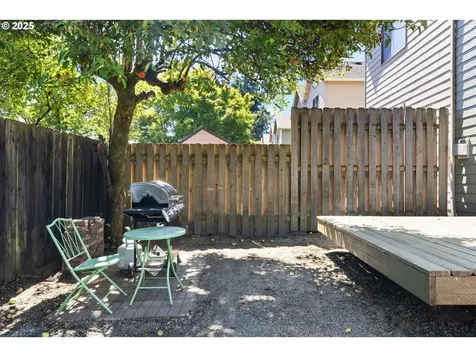 528 SE 204th Place Gresham OR 97030