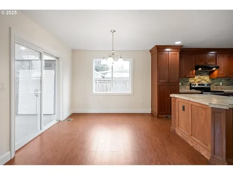 13807 SE Gladstone Street Portland OR 97236