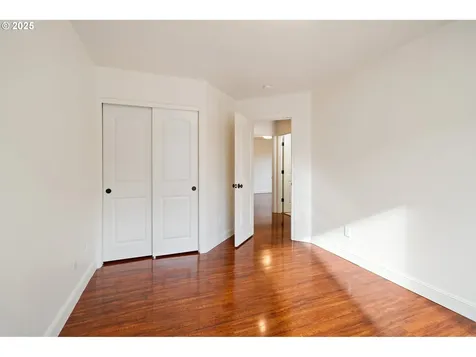 13807 SE Gladstone Street Portland OR 97236