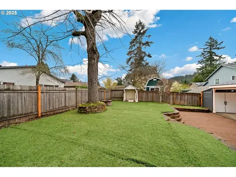 13807 SE Gladstone Street Portland OR 97236