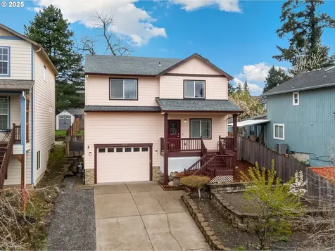 13807 SE Gladstone Street Portland OR 97236