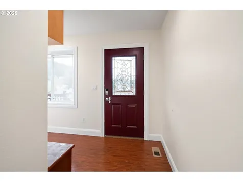 13807 SE Gladstone Street Portland OR 97236